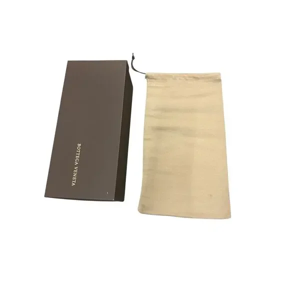 Bottega Veneta Beige Leather Drawstring Shoe Bag - Picture 3 of 4